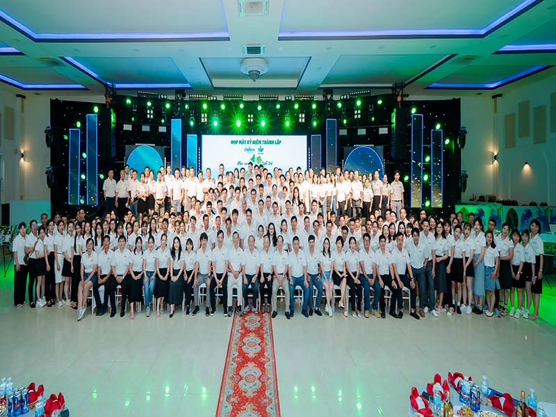 KỶ NIỆM NGÀY THÀNH LẬP 15 NĂM UNIFARM, 10 NĂM VIETPLANTS Kỉ niệm ngày thành lập Unifarm, Vietplants